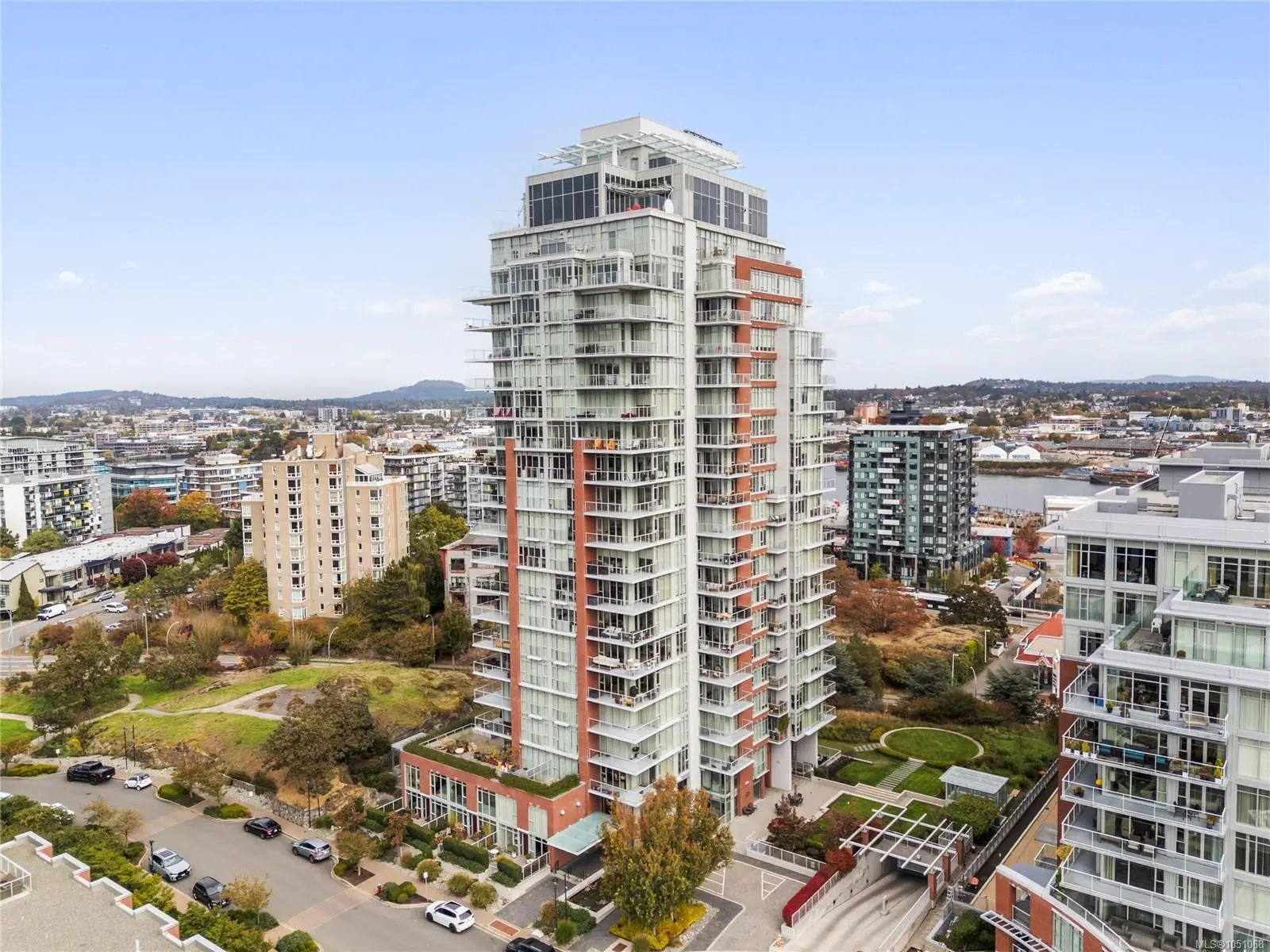 MLS #1051068 for Sale at 83 Saghalie Rd 501, in the city of Victoria, V9A 0E7