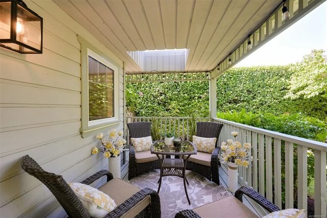 5 of 42 - 3935 Scolton Rd, Saanich, BC