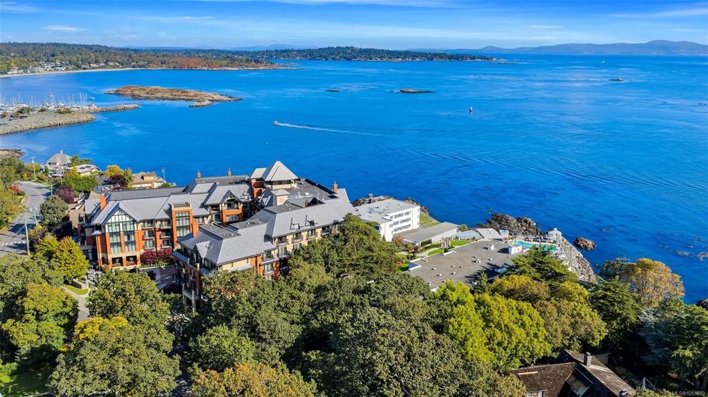 1159 Beach Dr 407, Oak Bay