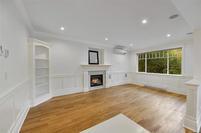 3 of 78 - 2517 Asquith St, Victoria, BC