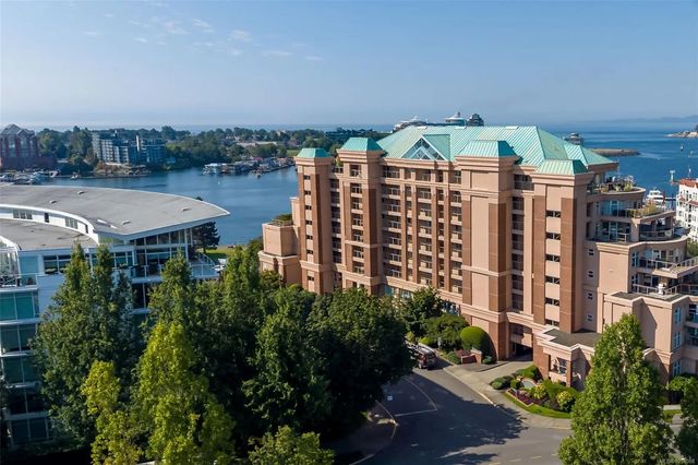 2 of 58 - 75 Songhees Rd 106, Victoria, BC