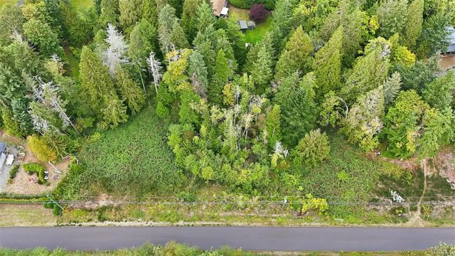 5 of 17 - Lot 3 Salmond Rd, Qualicum Beach, BC