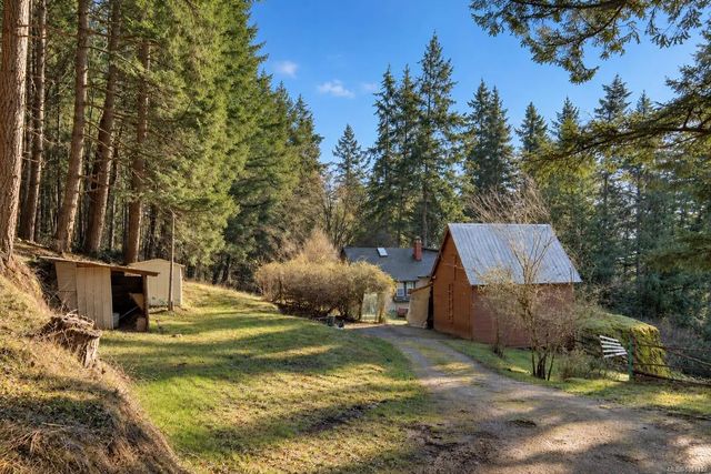 2 of 36 - 1183 Hillgrove Rd, North Saanich, BC