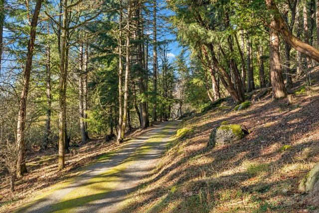 3 of 36 - 1183 Hillgrove Rd, North Saanich, BC