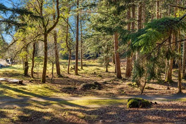 5 of 36 - 1183 Hillgrove Rd, North Saanich, BC