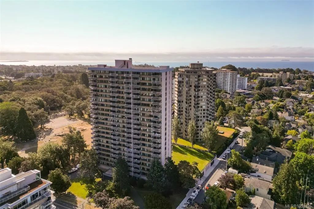 647 Michigan St 1803, Victoria
