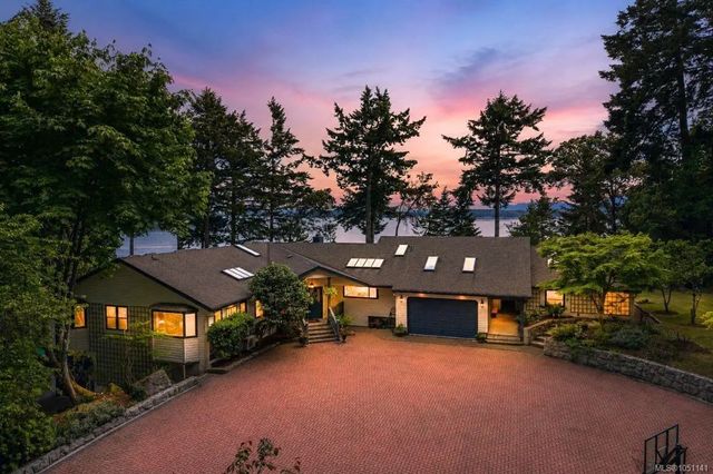 3 of 52 - 2070 Cooper Rd, Gabriola Island, BC