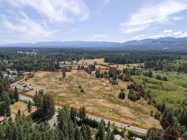 2 of 26 - 7561 Howard Rd, Black Creek, BC