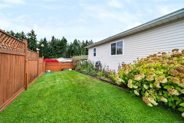 3 of 33 - 3931 Excalibur St, Nanaimo, BC