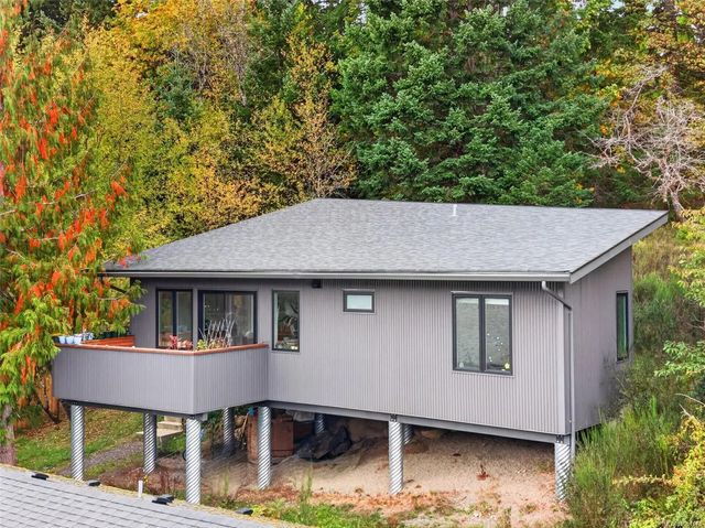 2 of 59 - 2522 Dunsmuir Ave, Cumberland, BC
