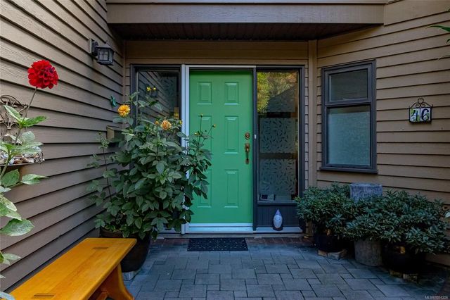 2 of 43 - 1255 Wain Rd 46, North Saanich, BC