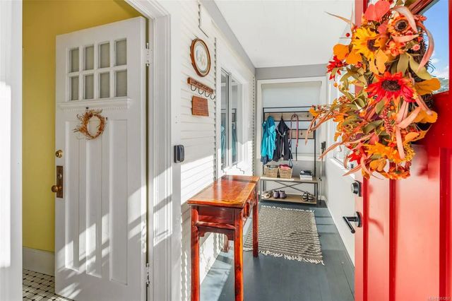 5 of 67 - 1618 Pinewood Ave, Victoria, BC