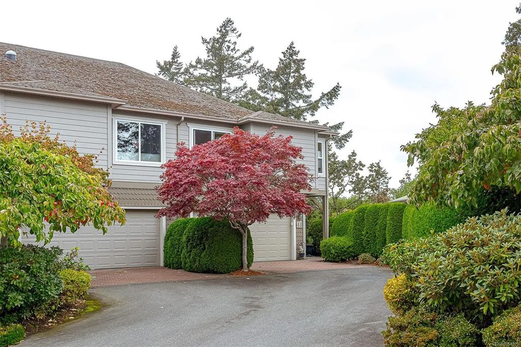 118 Aldersmith Pl 44, View Royal