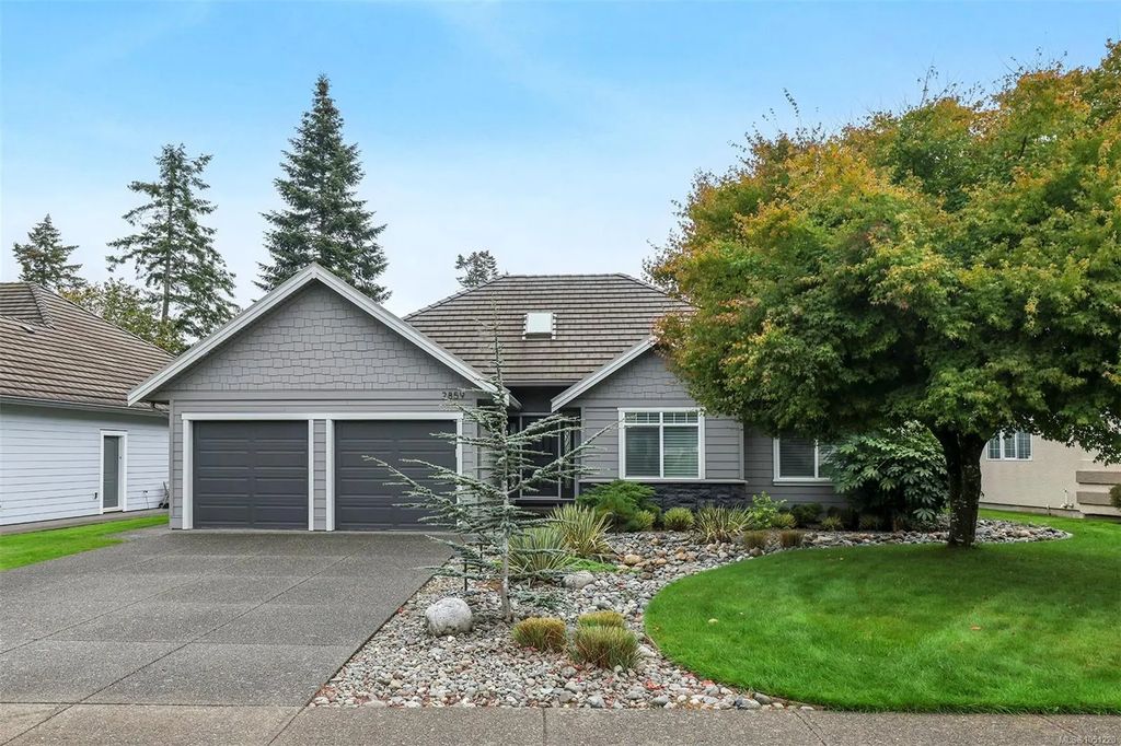 2859 Royal Vista Way, Courtenay