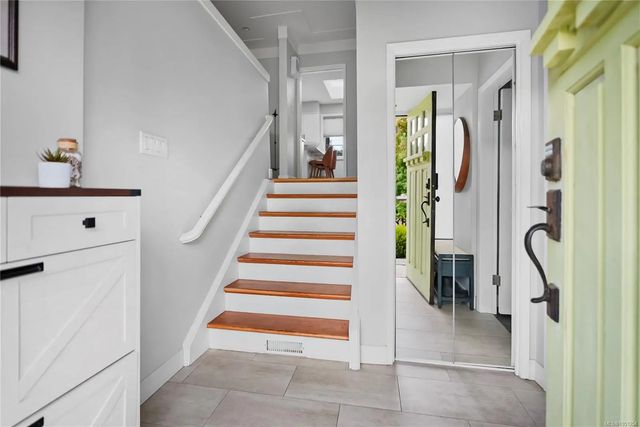 4 of 50 - 800 Alvarado Terr, Saanich, BC