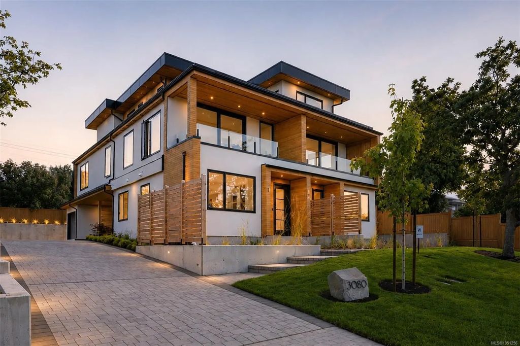 3080 Oakdowne Rd 2, Oak Bay