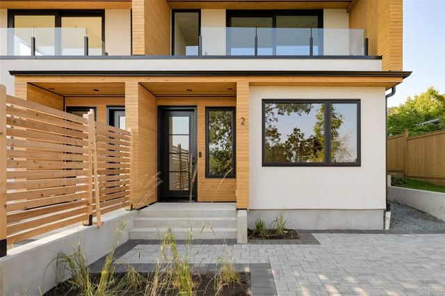 3 of 66 - 3080 Oakdowne Rd 2, Oak Bay, BC