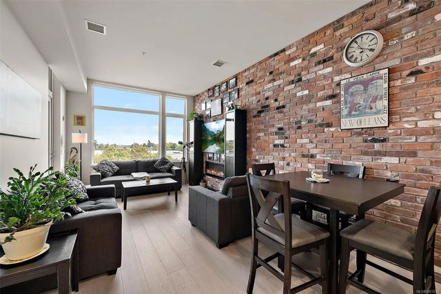 3 of 29 - 1216 Carlisle Ave 404, Esquimalt, BC