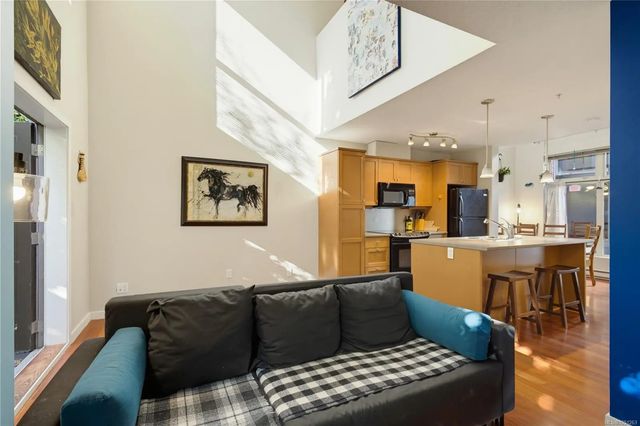 555 Franklyn St 115, Nanaimo