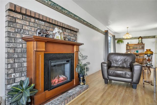 5 of 50 - 702 Forsyth Ave, Parksville, BC