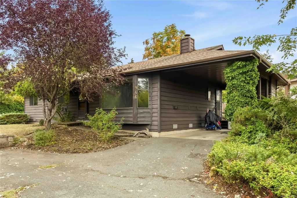 946 Paconla Pl, Central Saanich