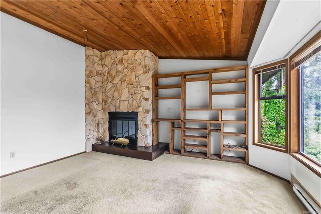 4 of 26 - 946 Paconla Pl, Central Saanich, BC