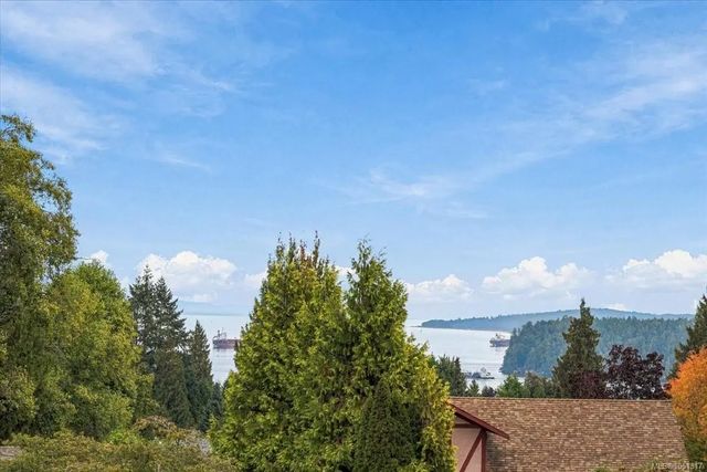 2 of 55 - 3005 Persimmon Pl, Nanaimo, BC