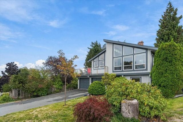 4 of 55 - 3005 Persimmon Pl, Nanaimo, BC