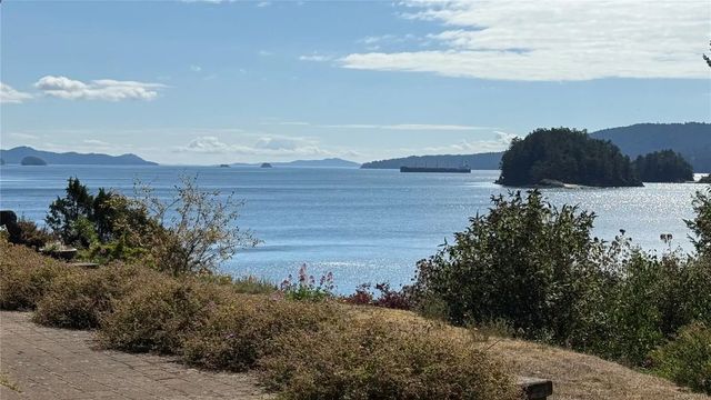 4 of 22 - 202 Old Scott Rd, Salt Spring, BC