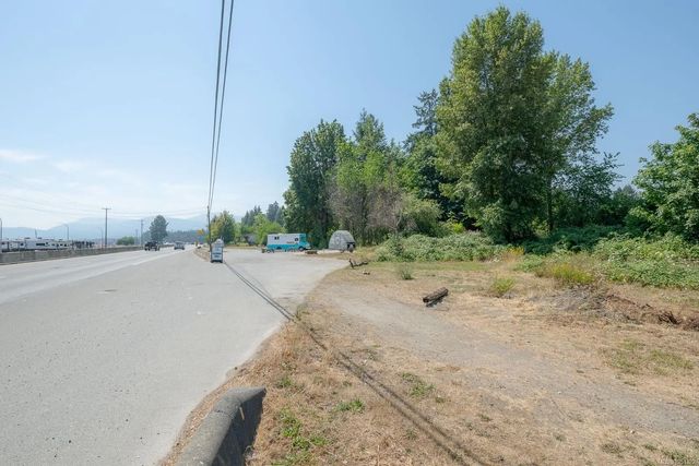 5 of 28 - 3251 Trans Canada Hwy, Nanaimo, BC