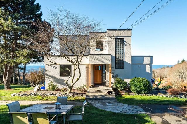 4 of 99 - 4537 Otter Point Rd, Sooke, BC