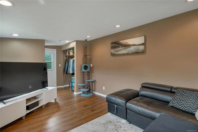 3 of 21 - 5250 Beaver Harbour Rd 81, Port Hardy, BC