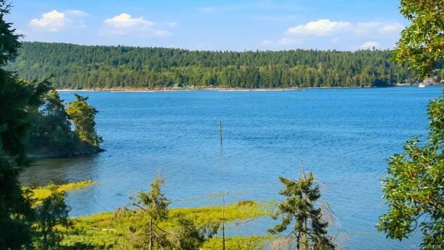 2 of 57 - 302 Roland Rd, Ladysmith, BC