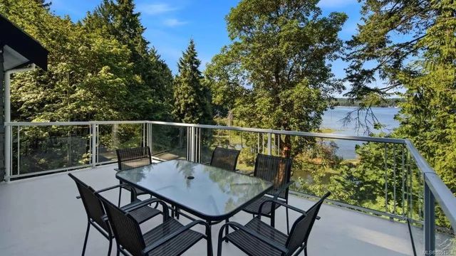 4 of 57 - 302 Roland Rd, Ladysmith, BC
