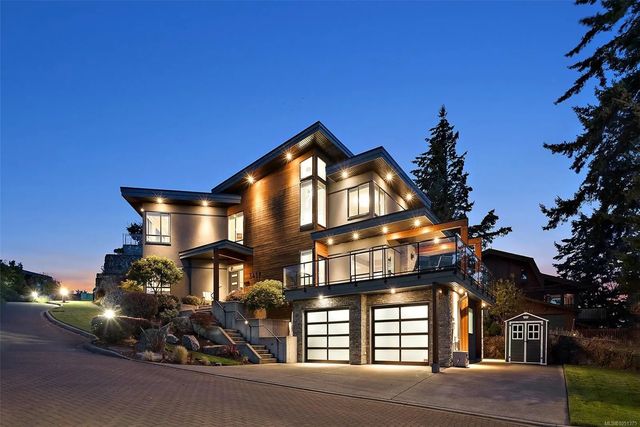 2 of 52 - 3457 Vantage Pt, Colwood, BC