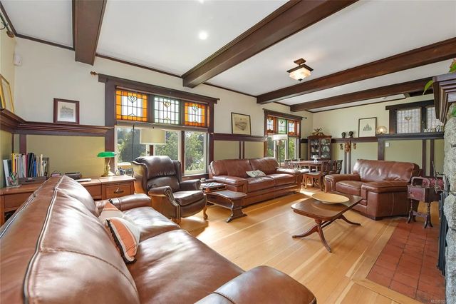 5 of 31 - 566 Gorge Rd W, Saanich, BC