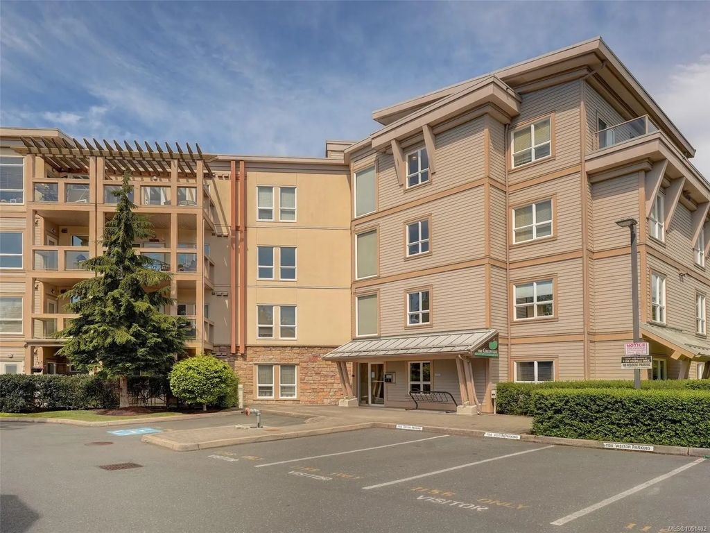 1156 Colville Rd 407, Esquimalt