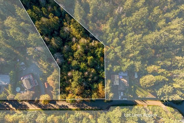 2 of 6 - 4781 Mcguffie Rd, Nanaimo, BC
