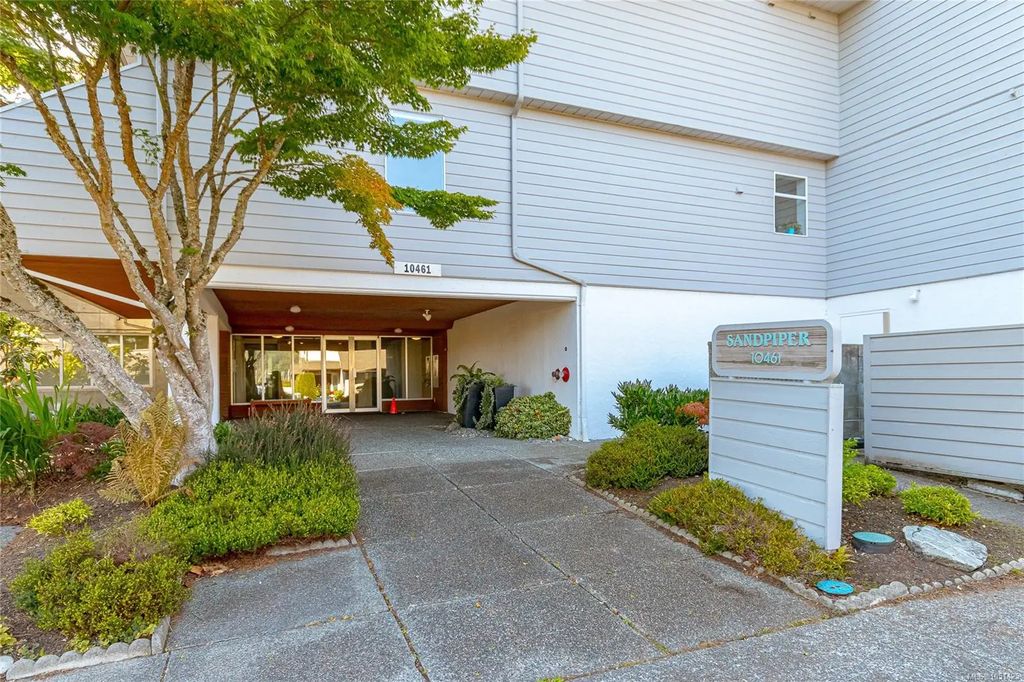 10461 Resthaven Dr 105, Sidney