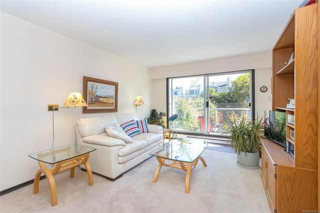 4 of 27 - 10461 Resthaven Dr 105, Sidney, BC