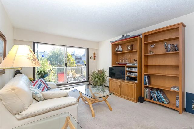 5 of 27 - 10461 Resthaven Dr 105, Sidney, BC