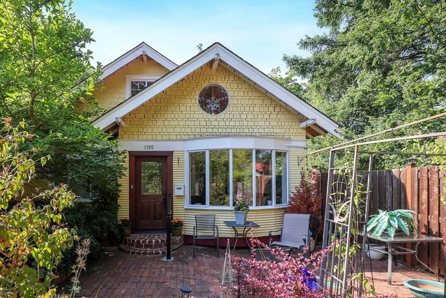 2 of 35 - 1185 5th St, Courtenay, BC