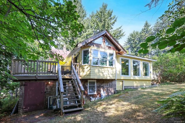 3 of 35 - 1185 5th St, Courtenay, BC