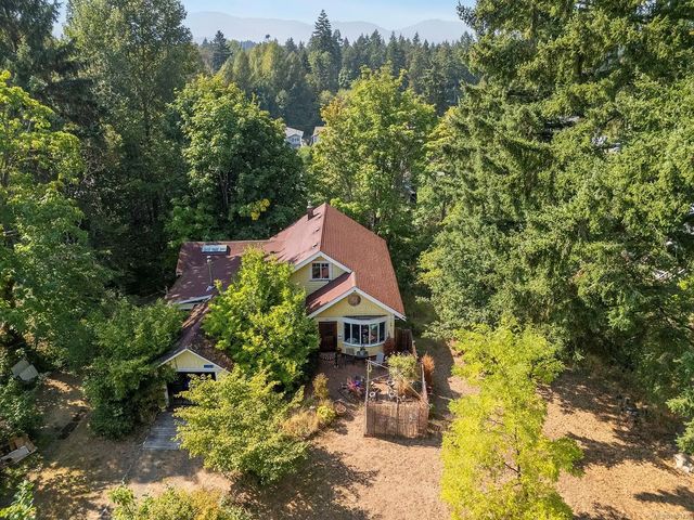 4 of 35 - 1185 5th St, Courtenay, BC