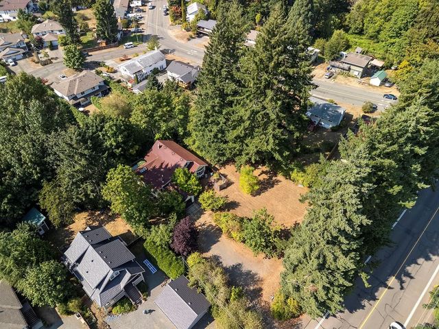 5 of 35 - 1185 5th St, Courtenay, BC