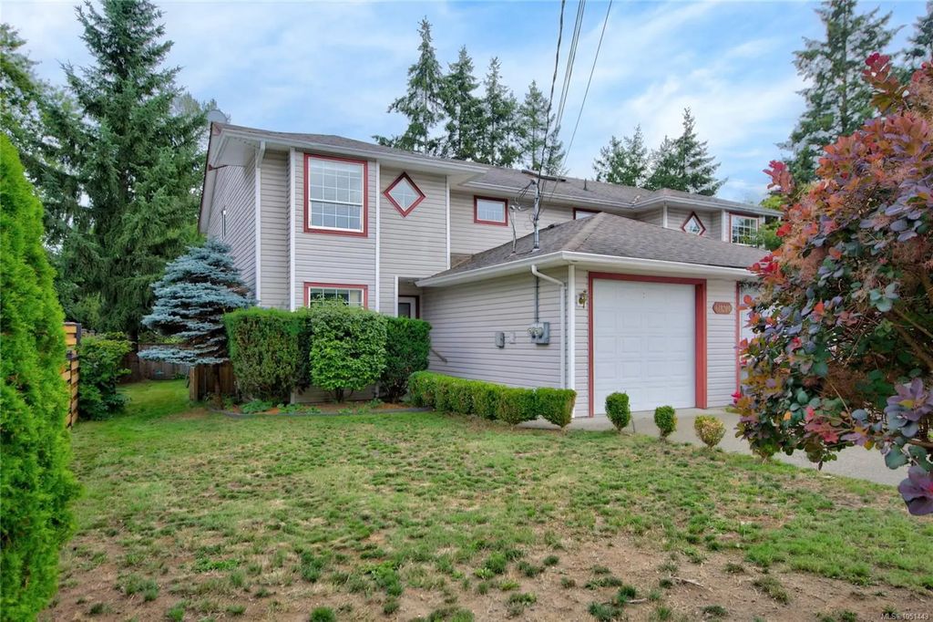 1820 1st St A, Courtenay