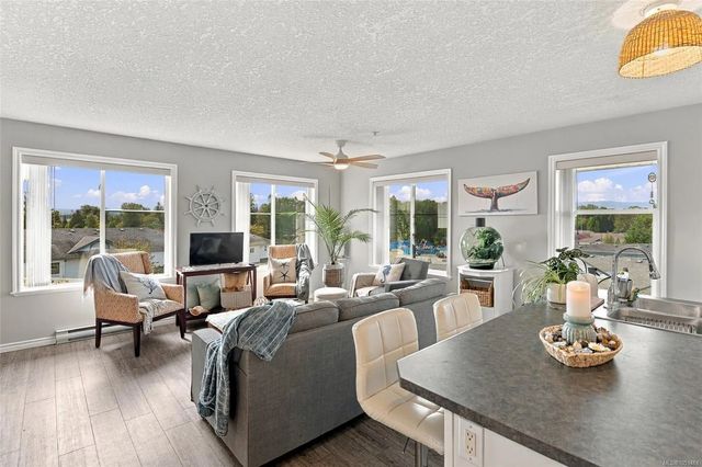 4 of 33 - 129 Back Rd 303, Courtenay, BC