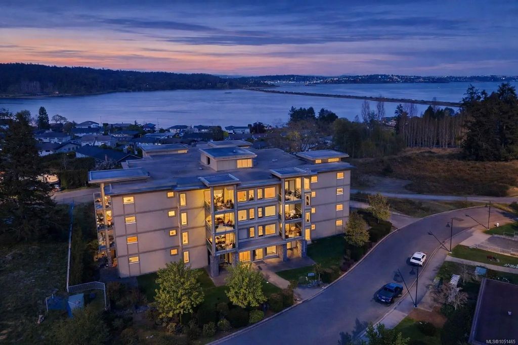 3223 Selleck Way 204, Colwood