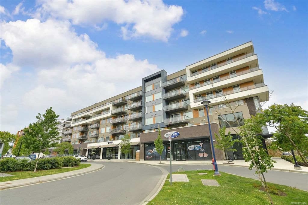 967 Whirlaway Cres 404, Langford