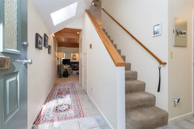 3 of 32 - 2341 Harbour Rd 401, Sidney, BC